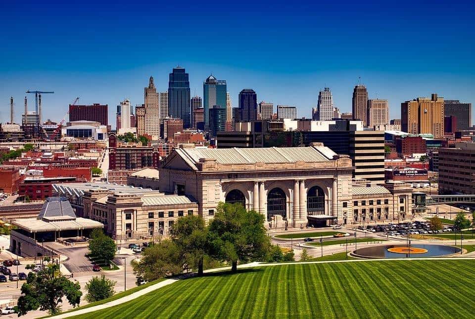 Kansas City, Kansas + Kansas City, Missouri – City of Fountains, Heart of  America located on two US-States - Heron Aviation