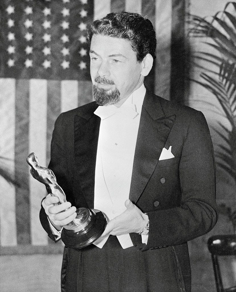 paul muni accepting oscar